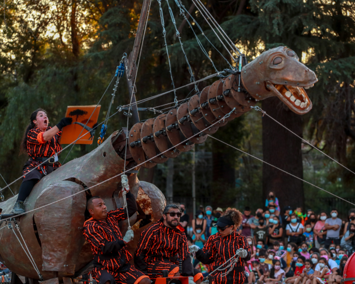 Festival de las Ciencias lleva show lumínico al sur