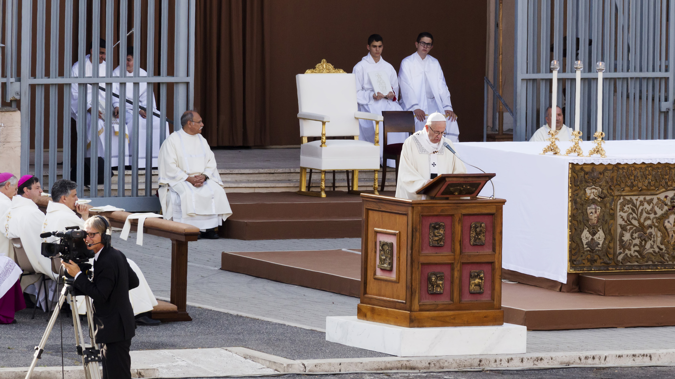 El Papa advierte del riesgo del dominio de los algoritmos