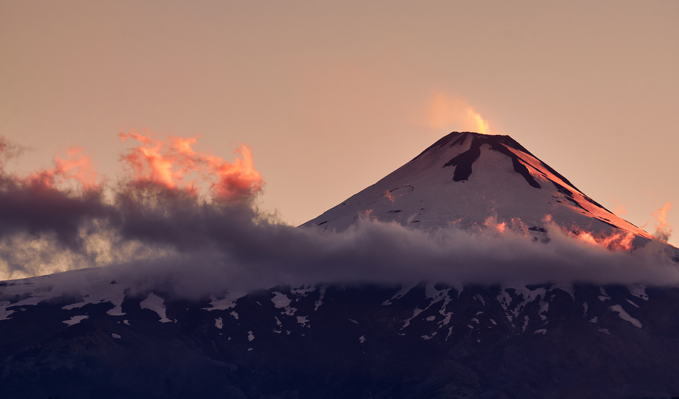 Volcán Villarrica: Desafíos de habitar en zonas de riesgo