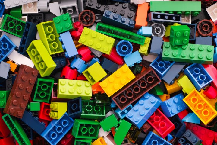 Bloques de Lego para mejorar la memoria de adultos mayores