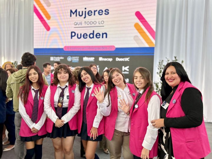 100 mujeres serán becadas en carreras técnicas STEM