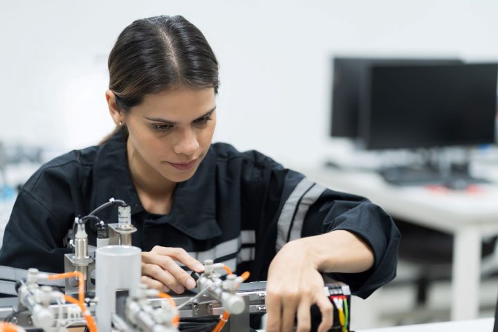 Sólo el 22% de las mujeres optó por carreras STEM en 2024