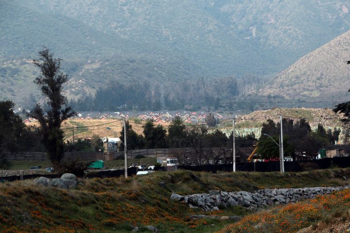 Asentamientos irregulares aumentan riesgos en Quebrada de Macul