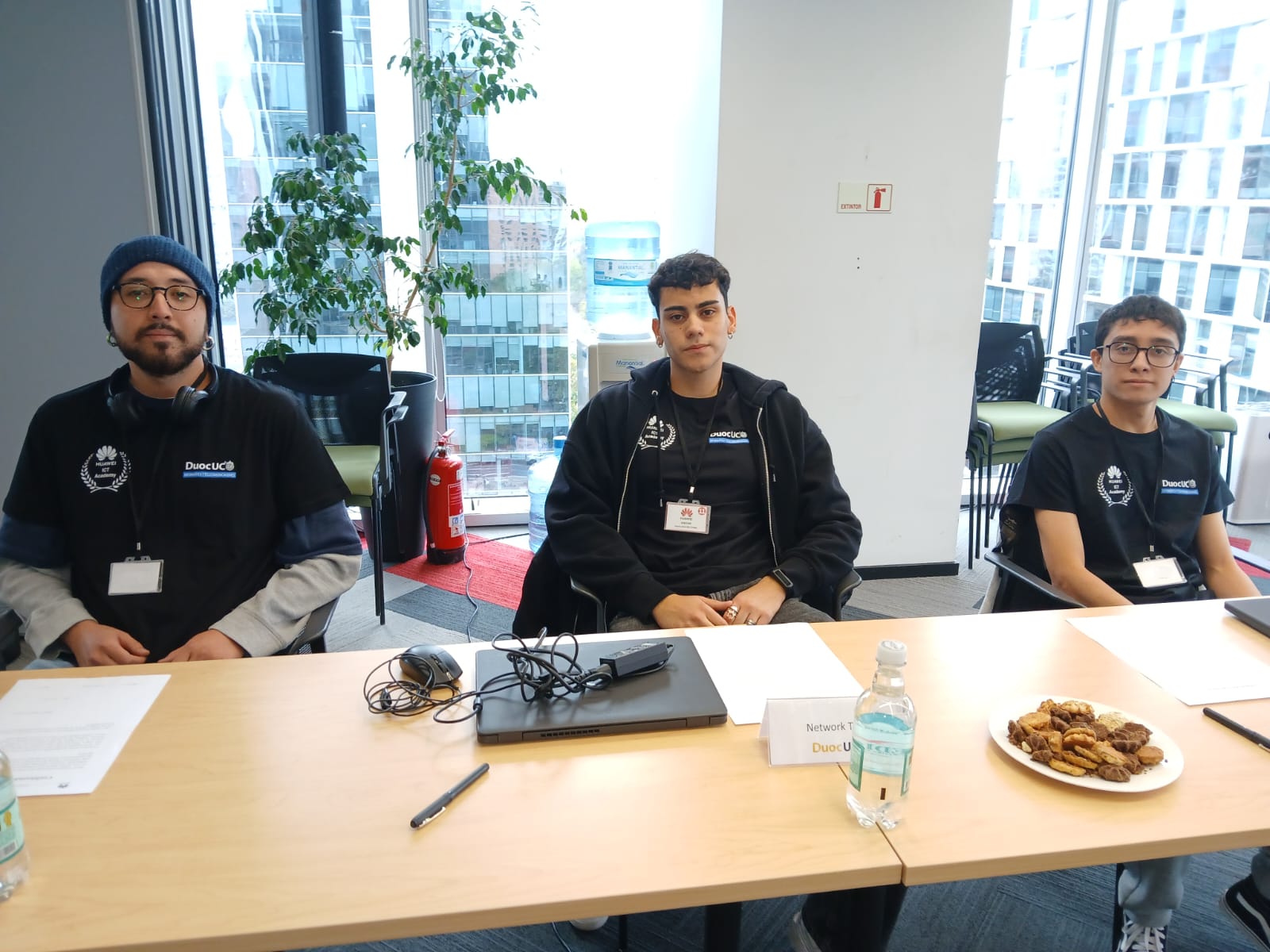 Estudiantes chilenos viajarán a China para competir en final mundial de tecnología