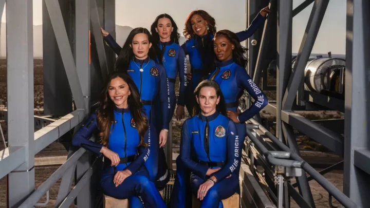 Katy Perry se dirige al espacio en un vuelo completamente femenino