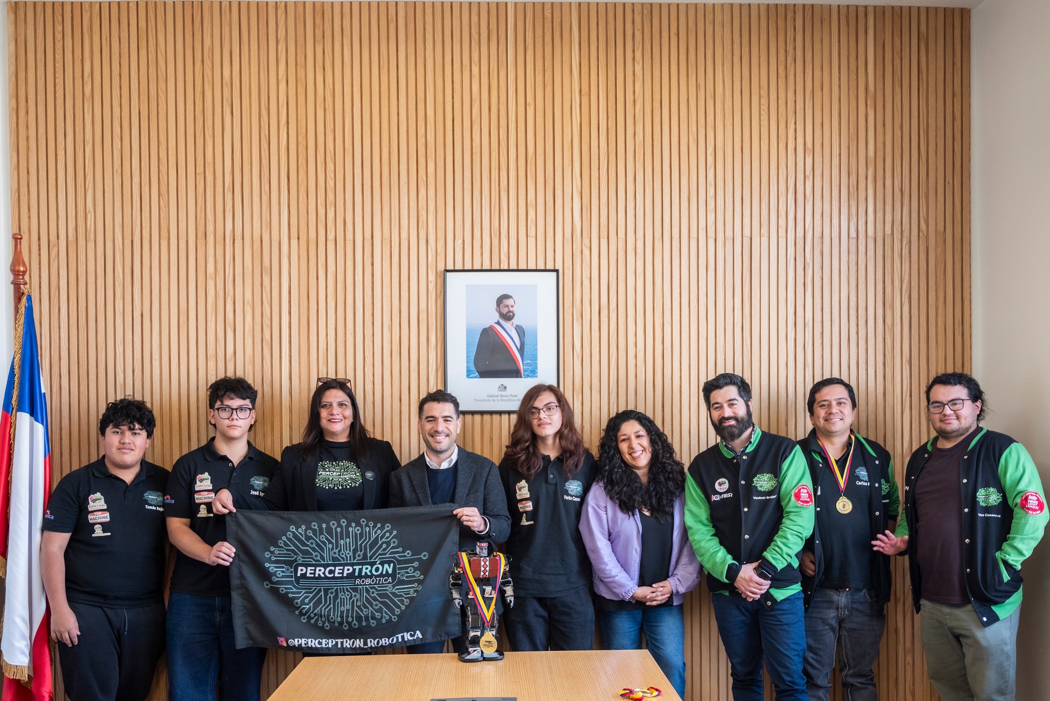 Estudiantes chilenos representarán al país en campeonato mundial de robótica en Japón