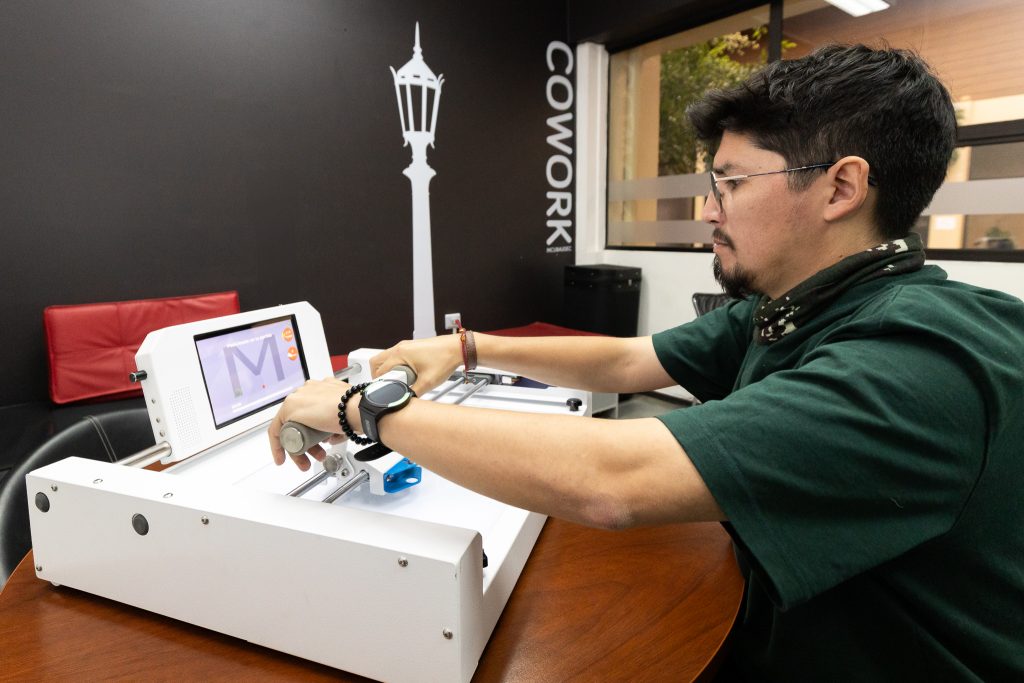 Tecnología impulsa la rehabilitación de pacientes con secuelas de ACV