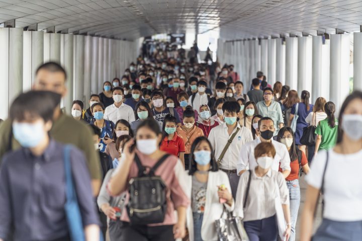 OMS aprueba un Tratado Global sobre Pandemias: Permitirá afrontar futuras crisis sanitarias