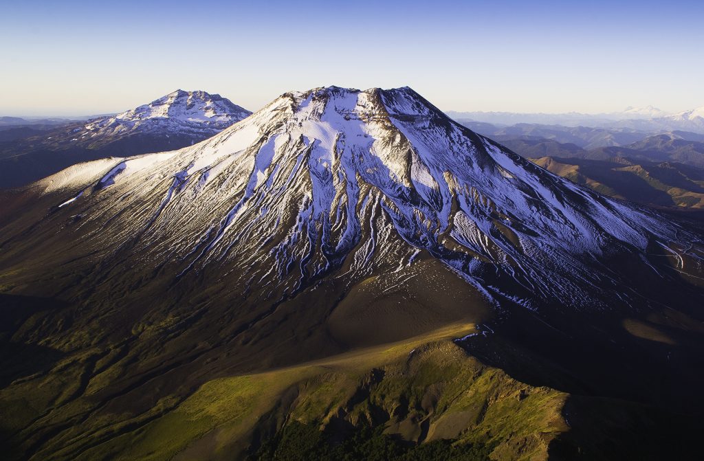 Tierra de Volcanes: Gestión del riesgo volcánico en Chile y el rol de la memoria ante desastres