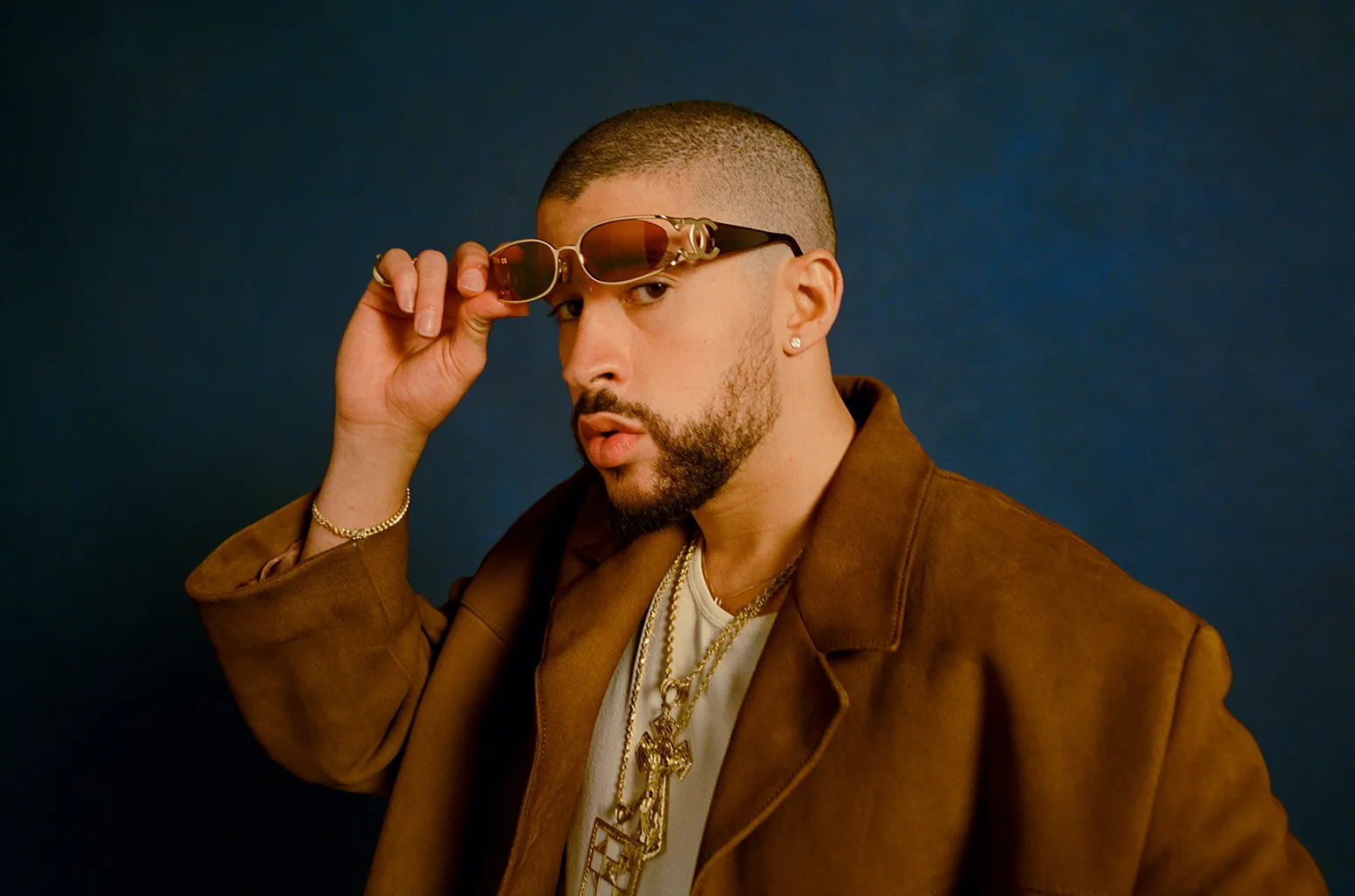 La ciencia detrás del fenómeno de Bad Bunny: Estudio revela cómo su música genera euforia