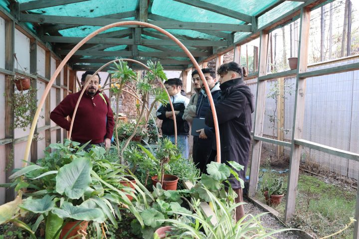 Universitarios implementarán sistema de riego en Llay Llay para combatir la escasez hídrica
