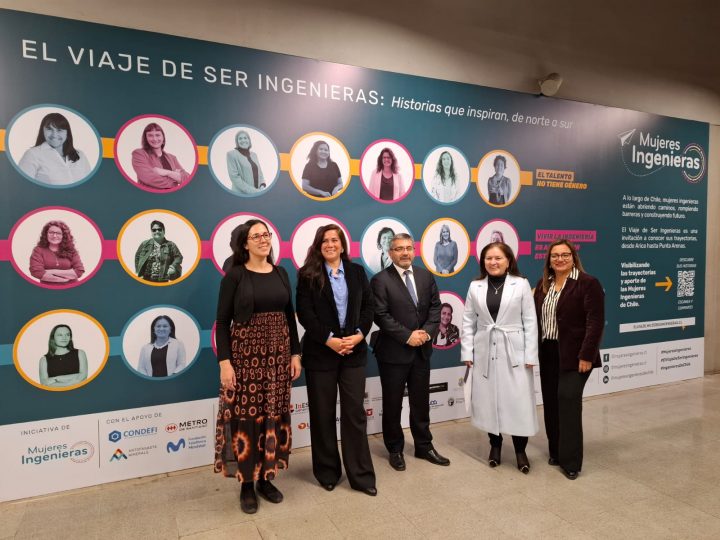 Metro de Santiago transforma sus estaciones para visibilizar a 37 mujeres ingenieras