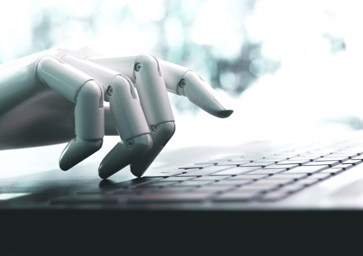 Piel robótica: El material que dota a los robots de un sentido del tacto casi humano