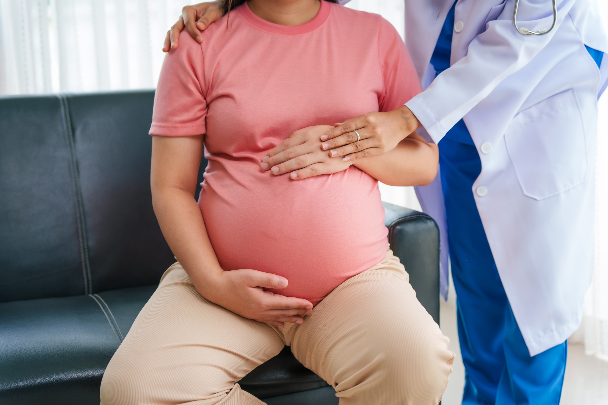 Científicos chilenos crean nuevo analgésico para el parto como alternativa a la epidural