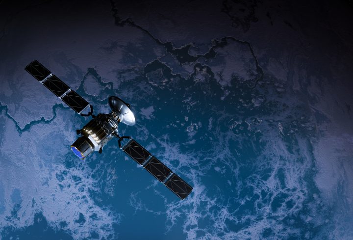 Manufactura espacial en Chile: UC y FACh crean espejos con impresión 3D para futuros satélites