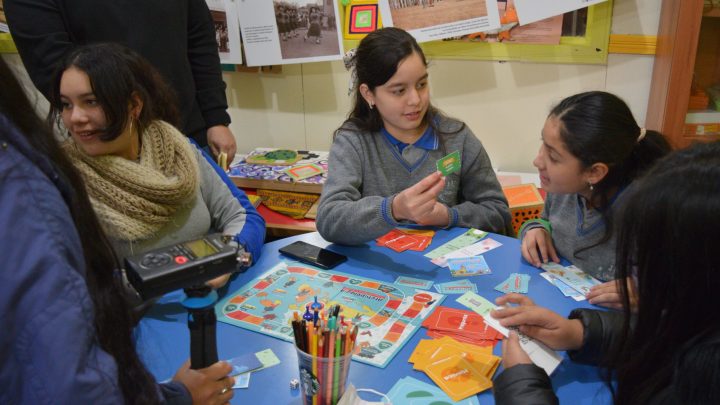 Archipelágia: El juego de mesa que revela la movilidad de las infancias en las islas de Los Lagos