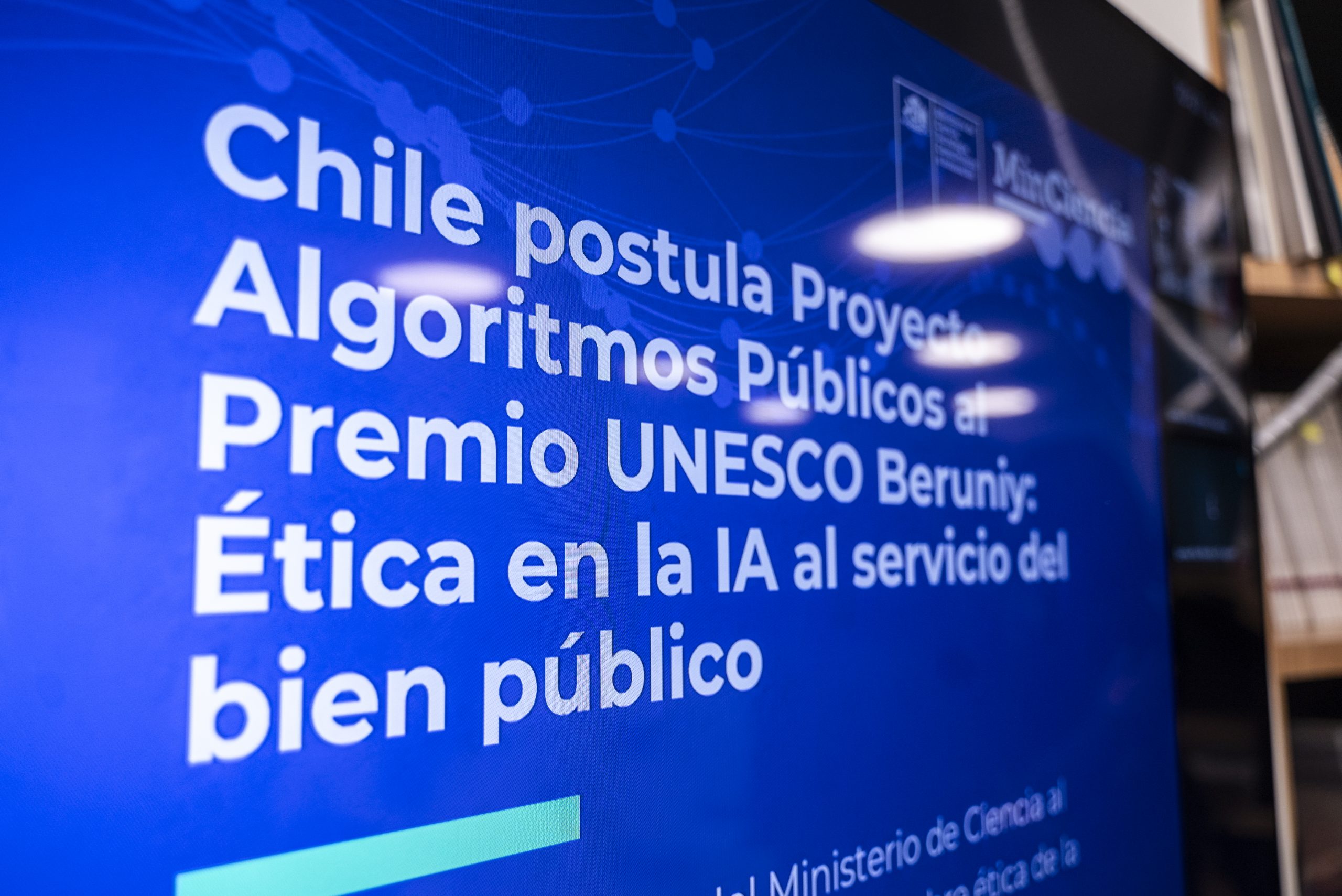 Proyecto chileno sobre ética en la IA competirá por prestigioso premio de la UNESCO