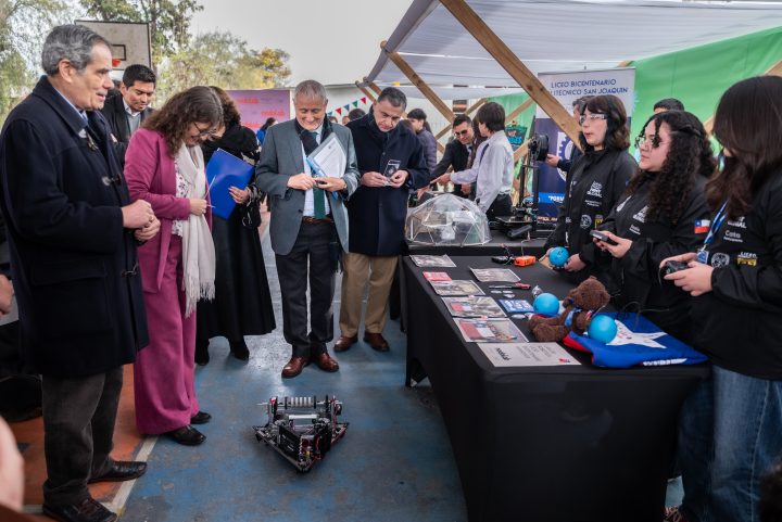 Red NodoLab: Tecnología de punta llega para revolucionar la educación pública en Chile
