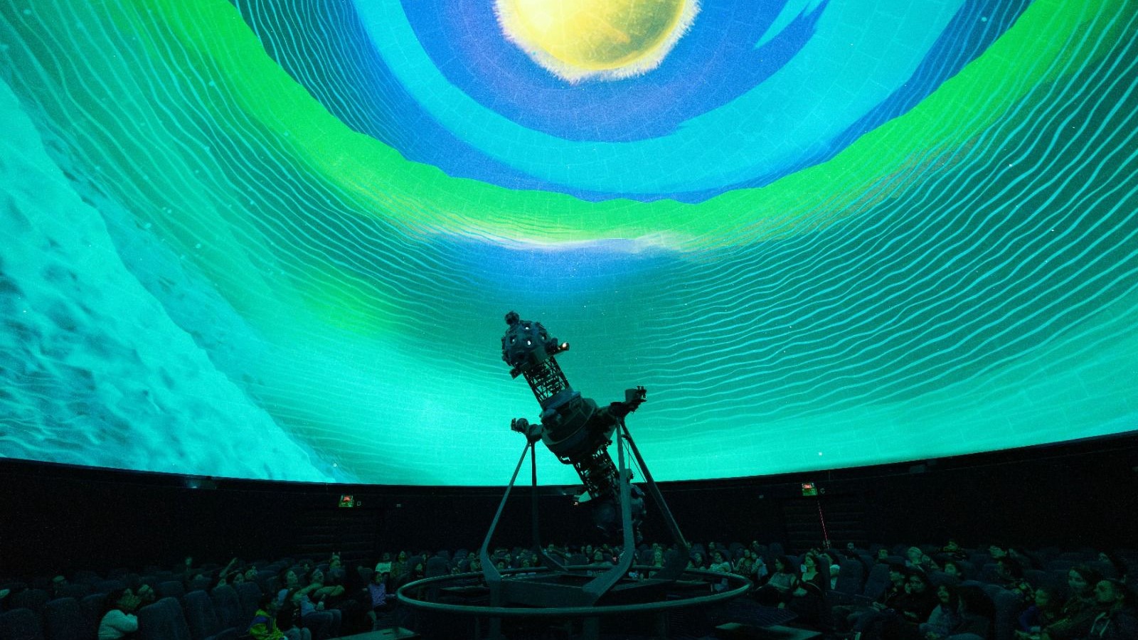 Planetario USACH se suma a la celebración del Día de la Niñez con talleres científicos gratuitos