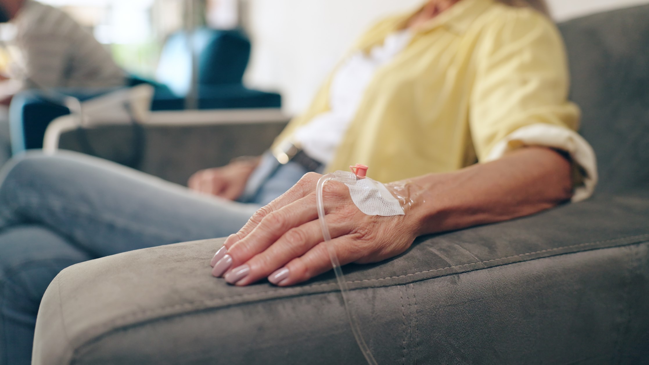 Avance contra el cáncer: Ensayo clínico en doce paciente logró eliminar tumores en seis de ellos