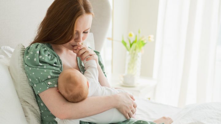 Mejor salud y vínculo afectivo: Especialista destaca beneficios de la lactancia materna