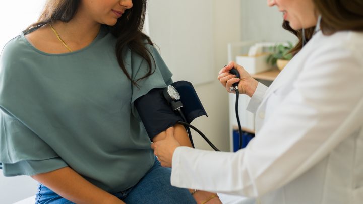 Enfermedades cardiovasculares: Una amenaza silenciosa que afecta a miles de mujeres en Chile