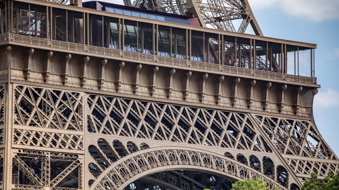 La Torre Eiffel inmortalizará a 72 científicas para visibilizar sus aportes históricos