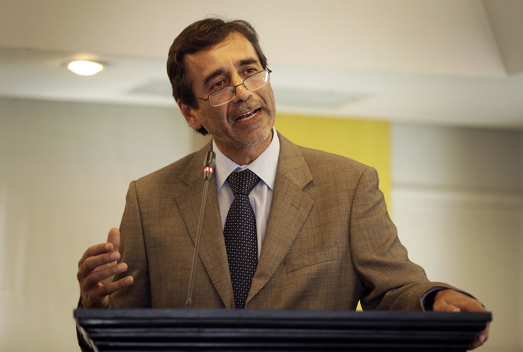 Aarón Cavieres es nombrado primer director del Servicio de Biodiversidad y Áreas Protegidas