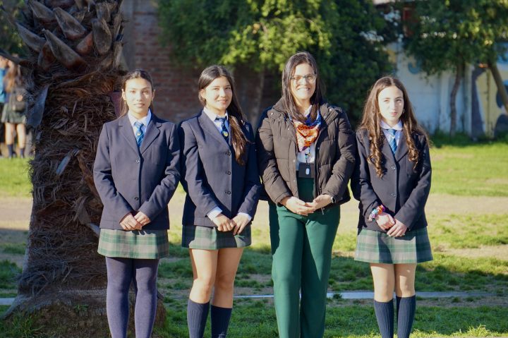 Estudiantes de Santa Cruz crean chicle biodegradable que relaja y cuida el planeta