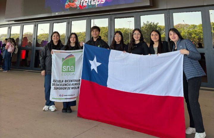Estudiantes chilenos participan en feria científica de Brasil con proyectos de agricultura sostenible