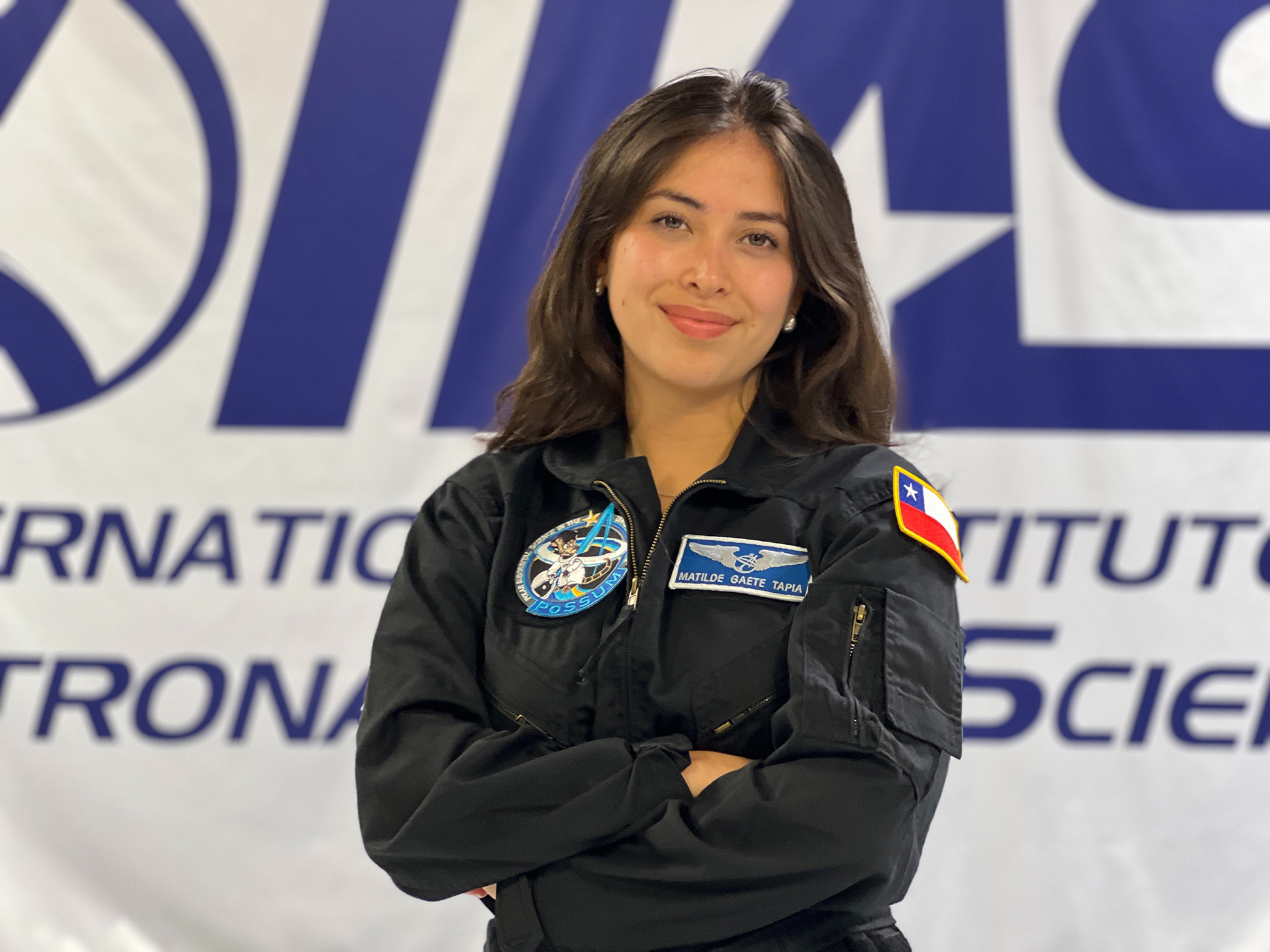 Futura ingeniera viaja a EE.UU. para entrenar aterrizajes en misiones espaciales de la NASA