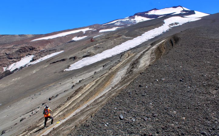 Estudio internacional analiza actividad del Volcán Lonquimay durante los últimos 5.500 años