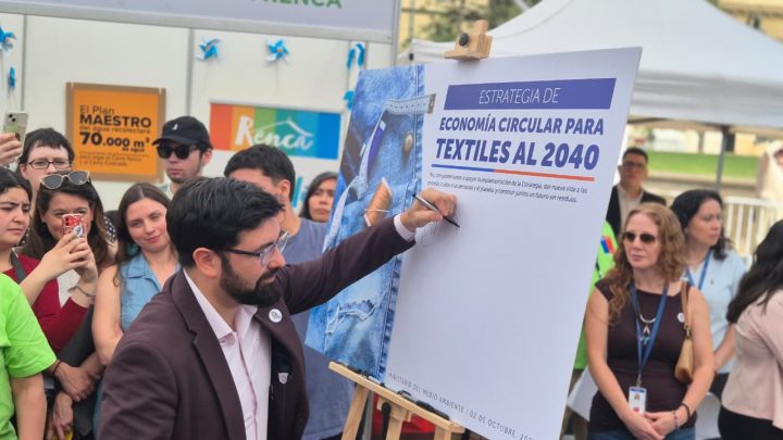 Chile lanza estrategia nacional de economía circular para combatir la contaminación textil