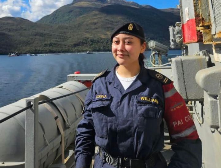 Joven busca hacer historia convirtiéndose en la primera astronauta de Chile
