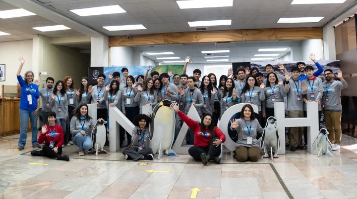 Estudiantes exponen sus proyectos científicos en Feria Antártica Escolar de Punta Arenas