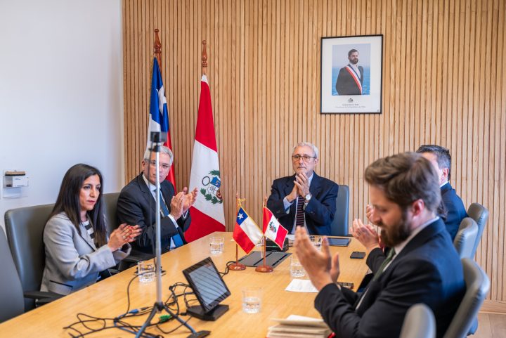 Perú se suma a Chile en el desarrollo de Latam-GPT, la primera IA soberana de la región