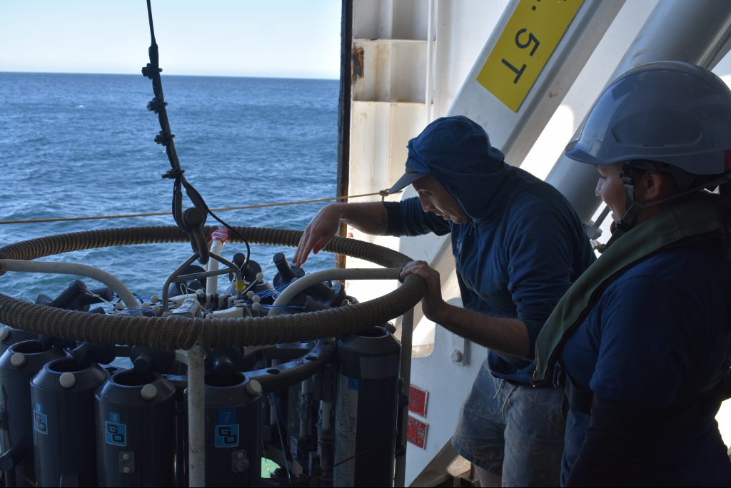 Científicos logran rescatar equipos instalados a 7 kilómetros de profundidad en la Fosa de Atacama