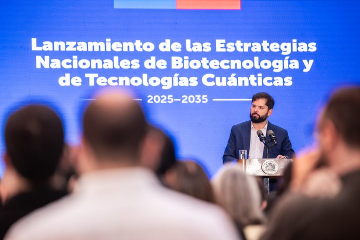 Chile lanza Estrategias Nacionales de Biotecnología y Tecnologías Cuánticas