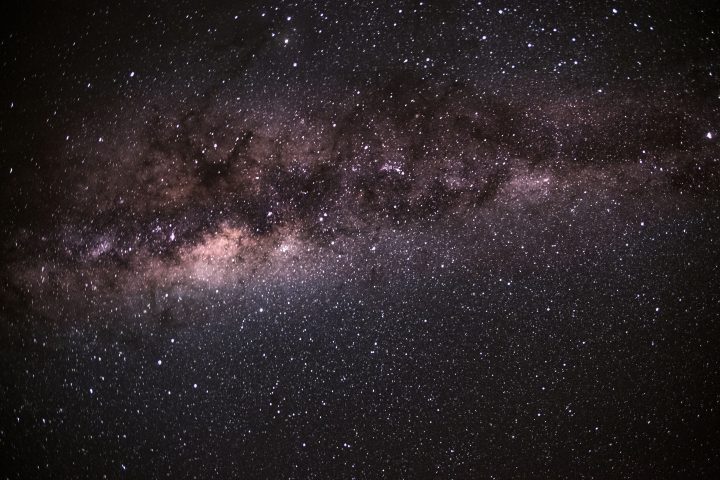 Astrónomo chileno lidera estudio que revela los secretos del origen del universo