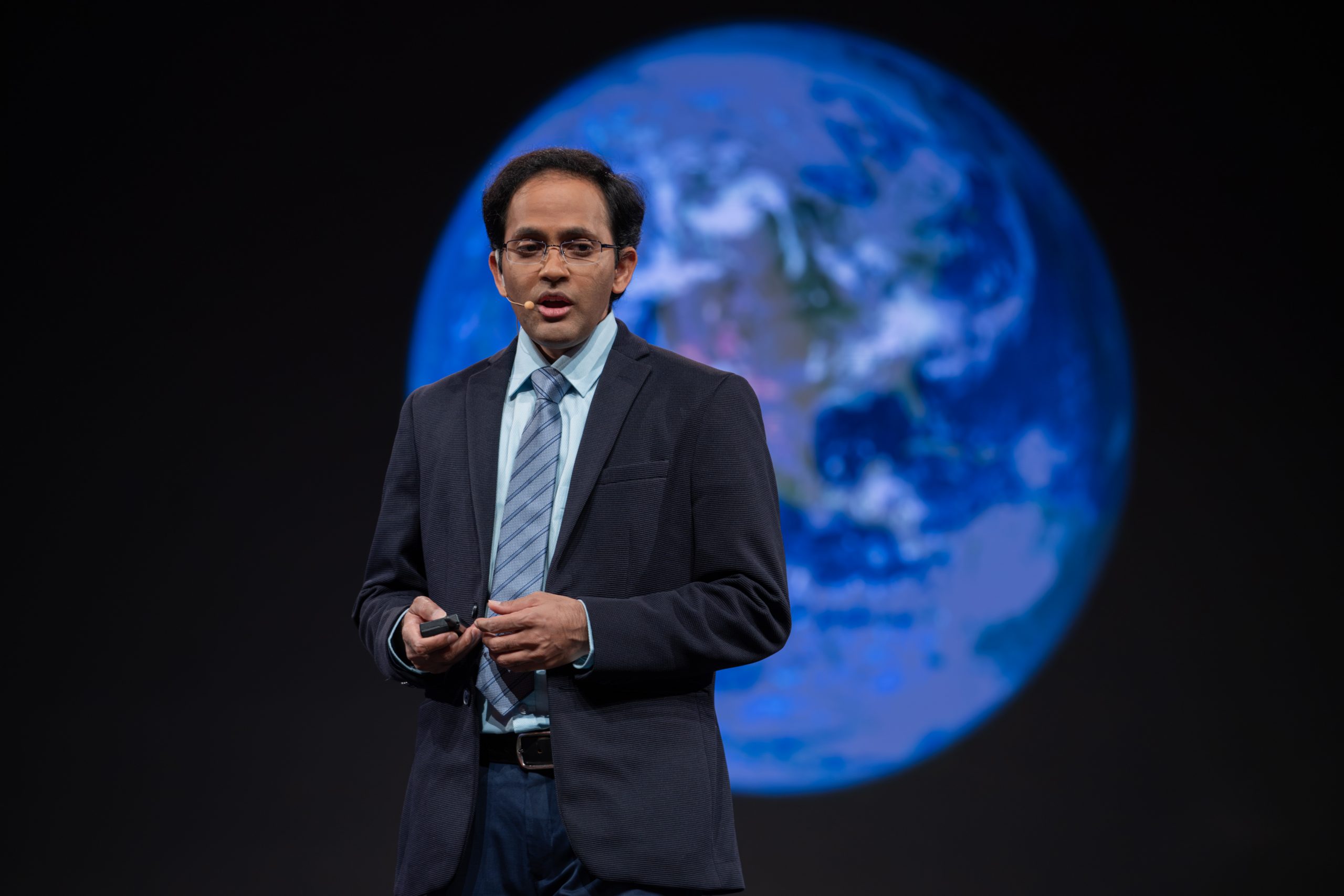 Nikku Madhusudhan en Congreso Futuro: La humanidad ya cuenta con tecnología para detectar vida en otros planetas