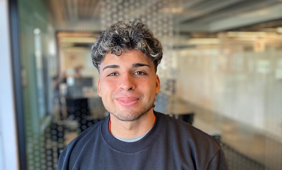 Estudiante chileno busca ganar la competencia de programación más grande del mundo