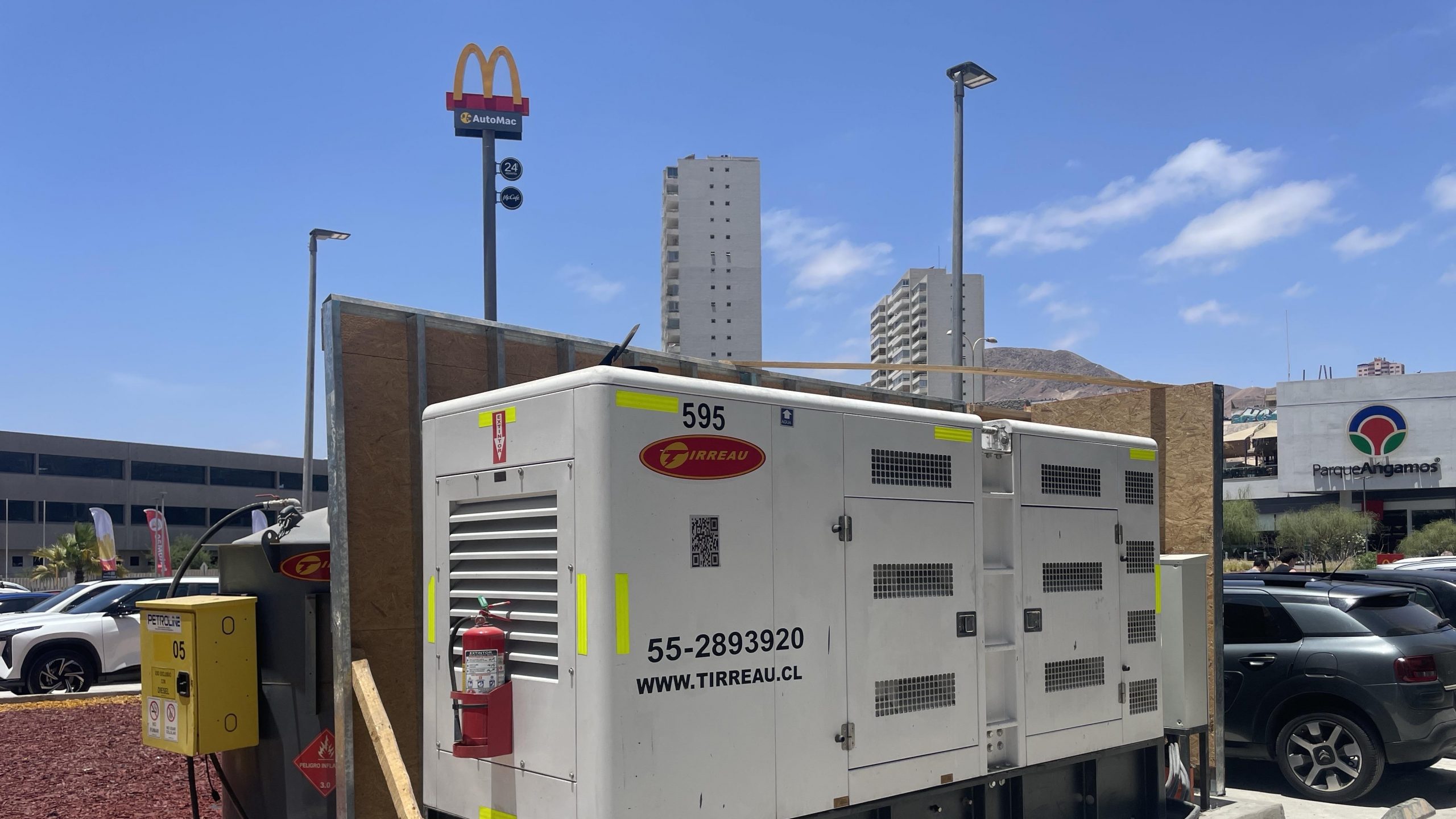 Superintendencia del Medio Ambiente ordena medidas contra McDonalds por superar norma de ruido en Antofagasta