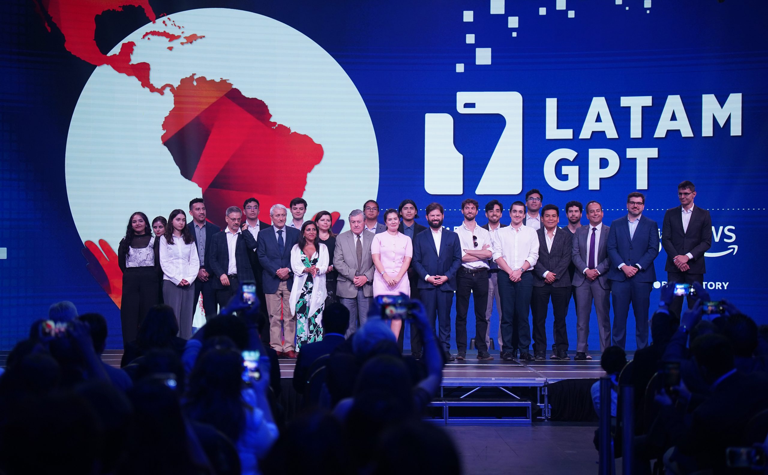 Chile lanza LatamGPT, una inteligencia artificial entrenada con datos de América Latina