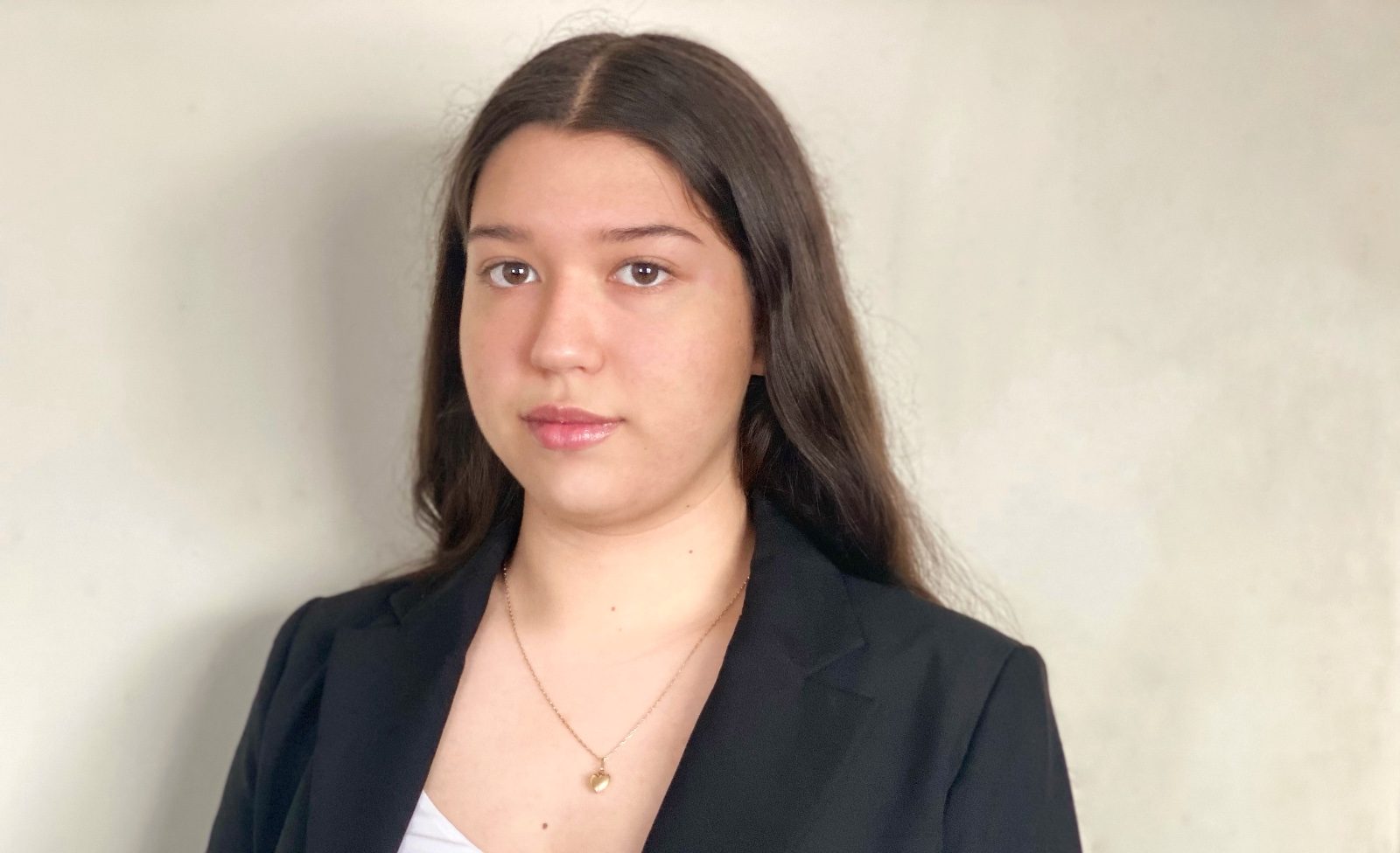 Fernanda Carvallo: La estudiante de Aysén que creó un sistema para purificar el agua rural