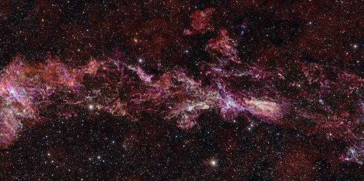 Desde el desierto de Atacama logran la imagen más grande y detallada del corazón de la Vía Láctea