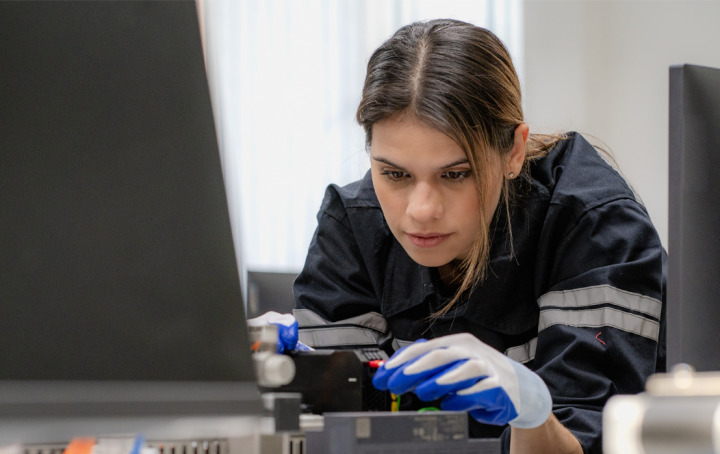 Abren postulaciones al premio Mujeres Protagonistas en Innovación Tecnológica 2026