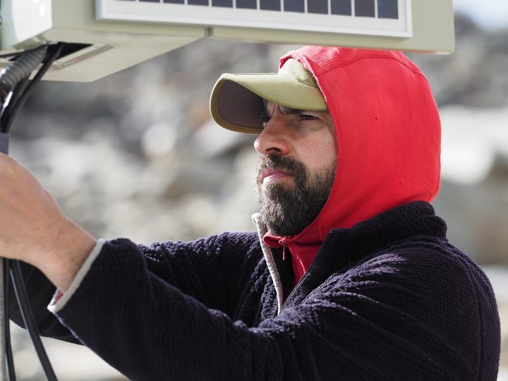 National Geographic premia a glaciólogo chileno por sistema que anticipa inundaciones glaciares