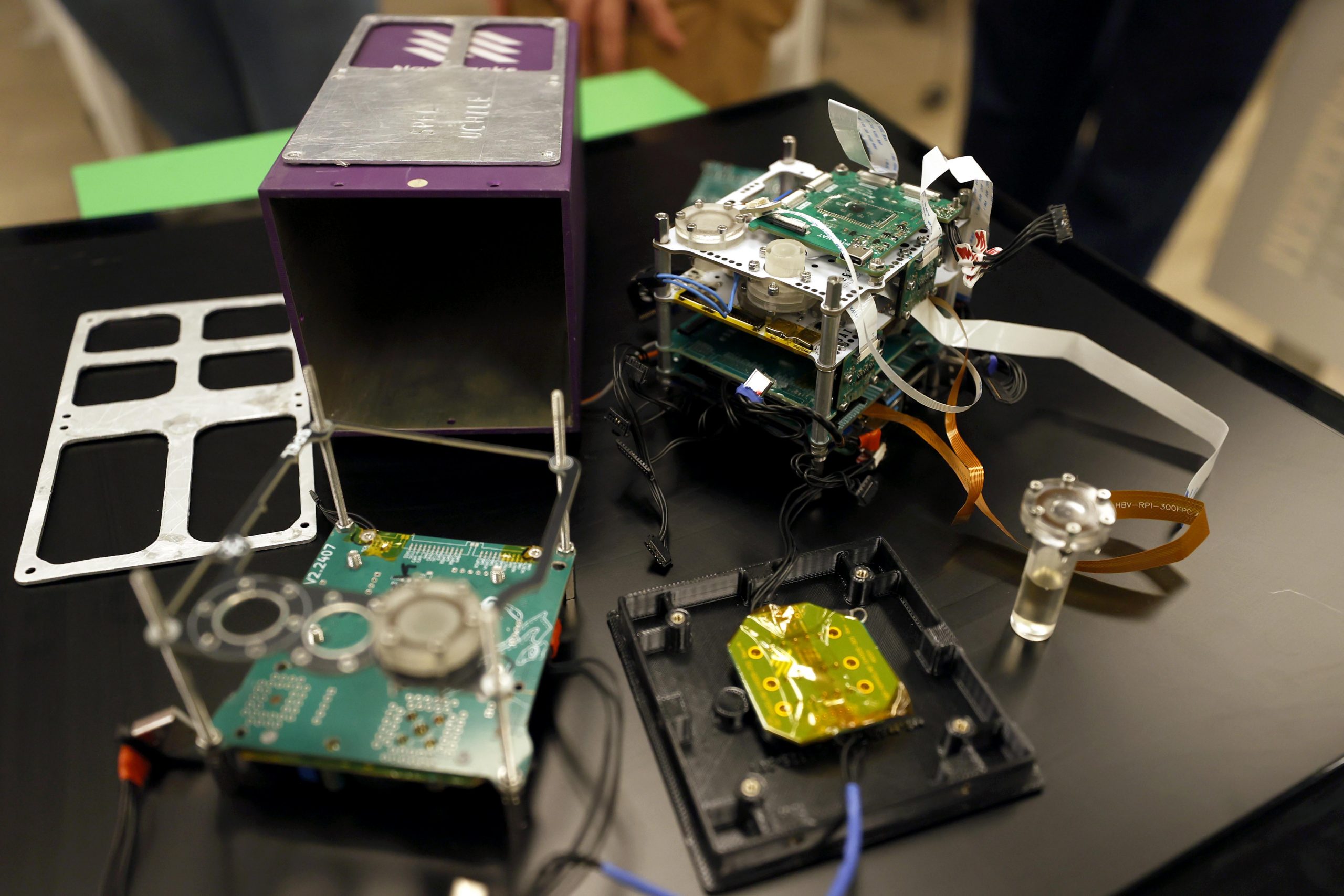 De Chile al espacio: Así se prepara el país para enviar microorganismos a la Estación Espacial Internacional