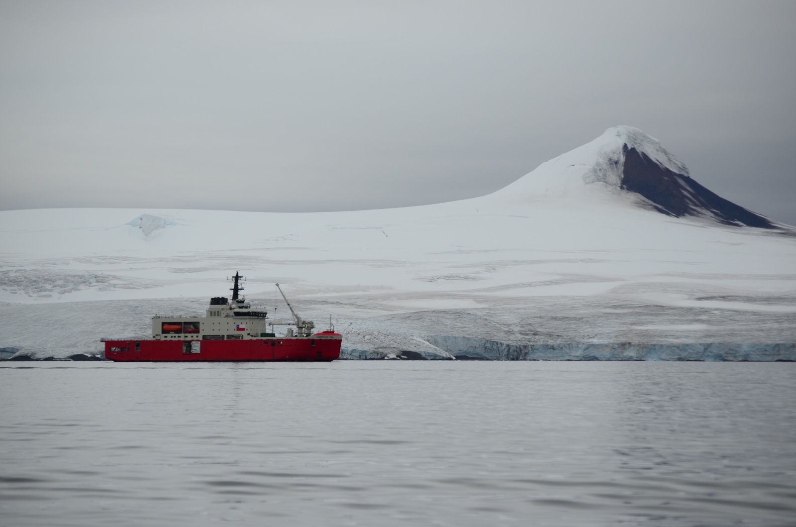 Un científico a bordo de un buque hacia la Antártica: 