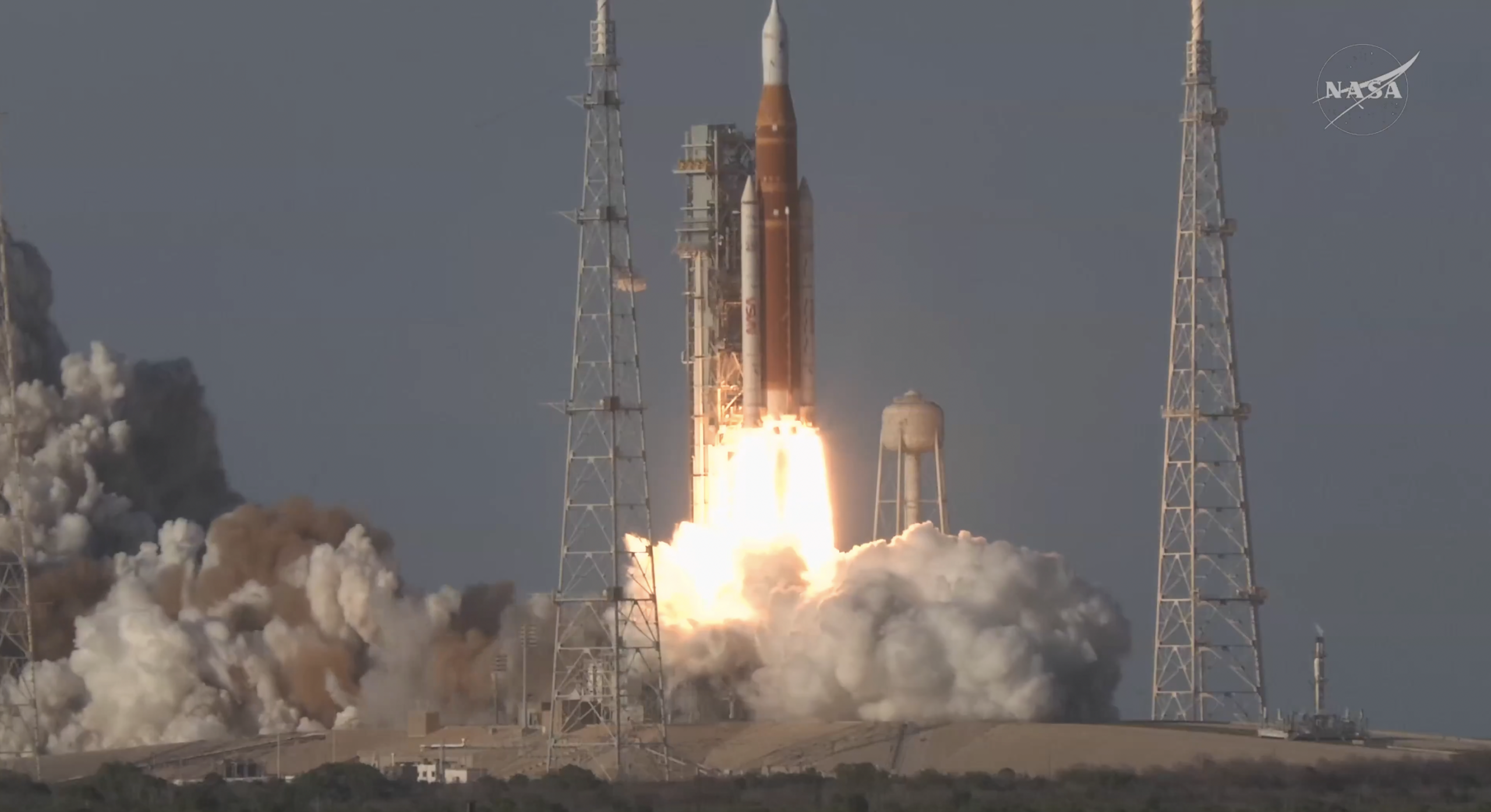 Misión Artemis II despega con éxito: El histórico regreso de la humanidad a la órbita lunar